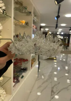 kristal ışıltılı