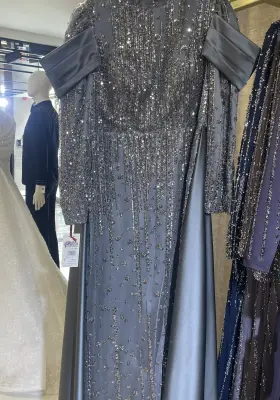 TAŞLI DÜZ PELERİNLİ